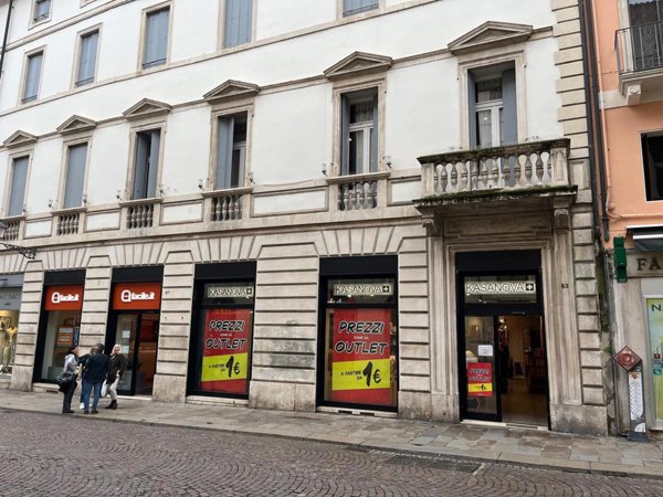 locale commerciale in affitto a Vicenza in zona Centro Storico