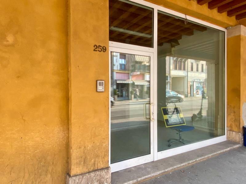 negozio in affitto a Vicenza in zona San Felice
