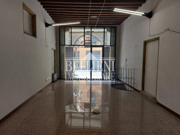 negozio in affitto a Vicenza in zona Centro Storico