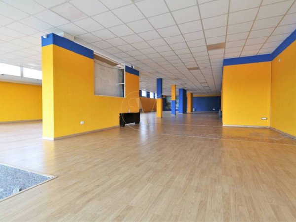 negozio in affitto a Vicenza in zona Pio X