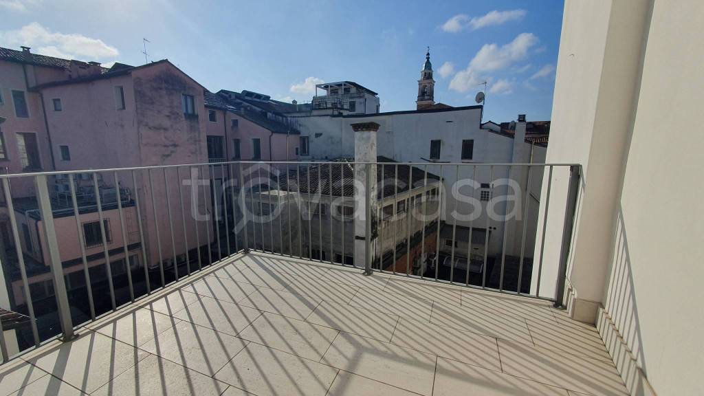 appartamento in affitto a Vicenza in zona Centro Storico