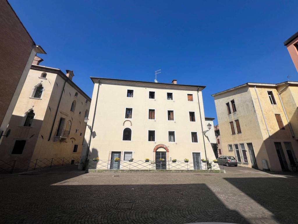 appartamento in affitto a Vicenza in zona Centro Storico