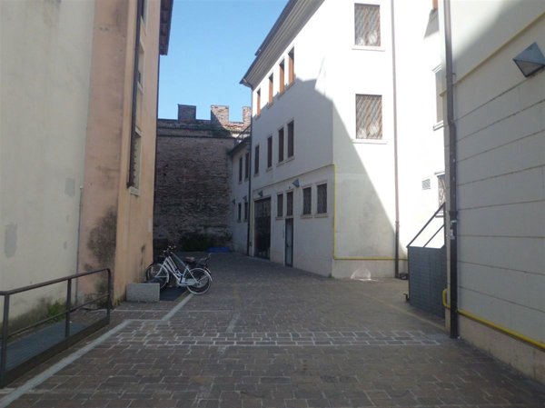 negozio in affitto a Vicenza in zona Centro Storico