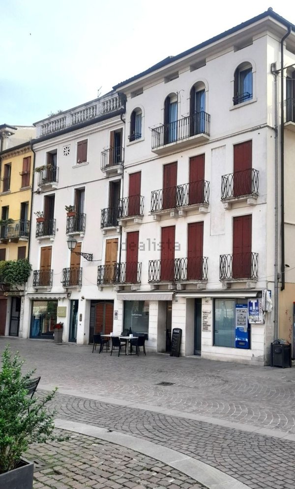 negozio in affitto a Vicenza in zona Centro Storico