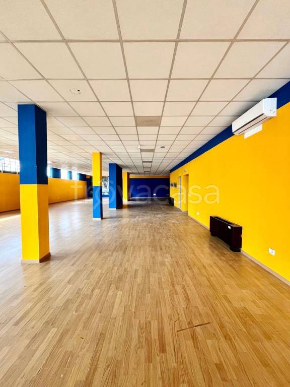 negozio in affitto a Vicenza in zona La Stanga