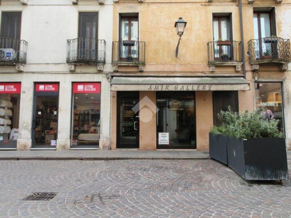negozio in affitto a Vicenza in zona Centro Storico