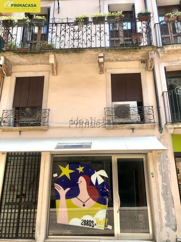 negozio in affitto a Vicenza in zona Centro Storico