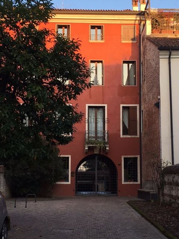 appartamento in affitto a Vicenza in zona Centro Storico
