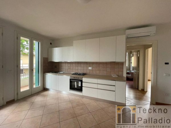 casa indipendente in affitto a Vicenza in zona Maddalene