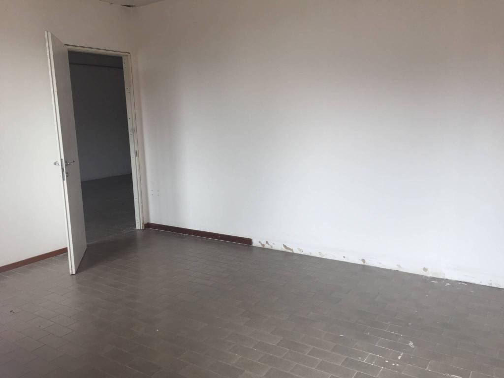 negozio in affitto a Vicenza in zona Monte Berico