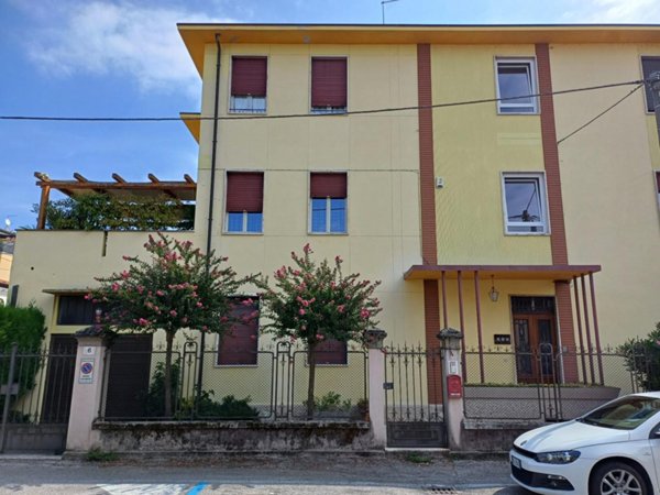 appartamento in affitto a Vicenza in zona Borgo Berga