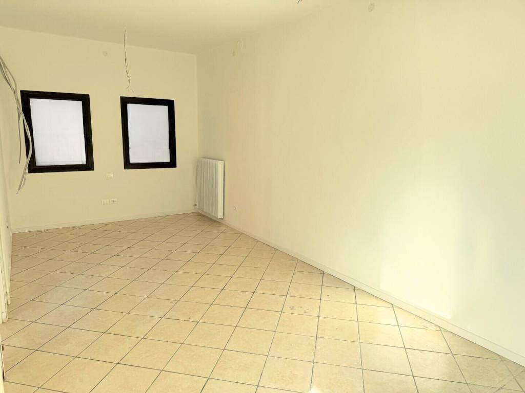 negozio in affitto a Vicenza in zona Anconetta