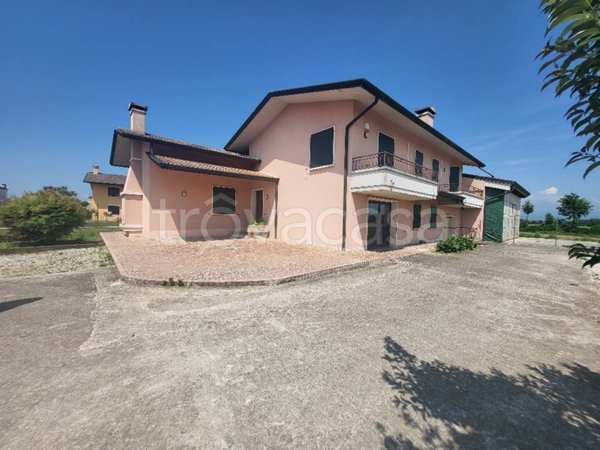 casa indipendente in affitto a Vicenza in zona Bertesinella