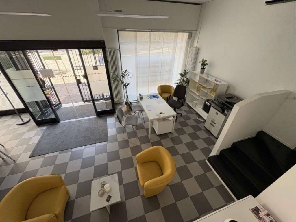 negozio in affitto a Vicenza in zona Sant'Andrea