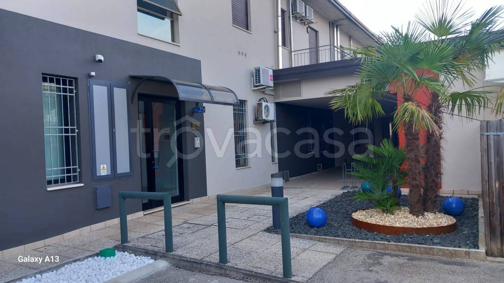 ufficio in affitto a Vicenza in zona Ferrovieri