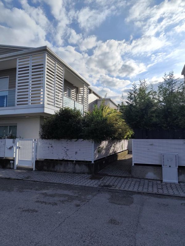 casa indipendente in affitto a Vicenza in zona Borgo Berga