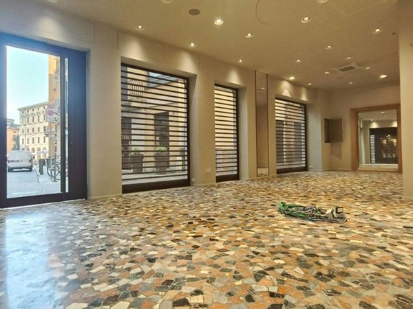 negozio in affitto a Vicenza in zona Centro Storico