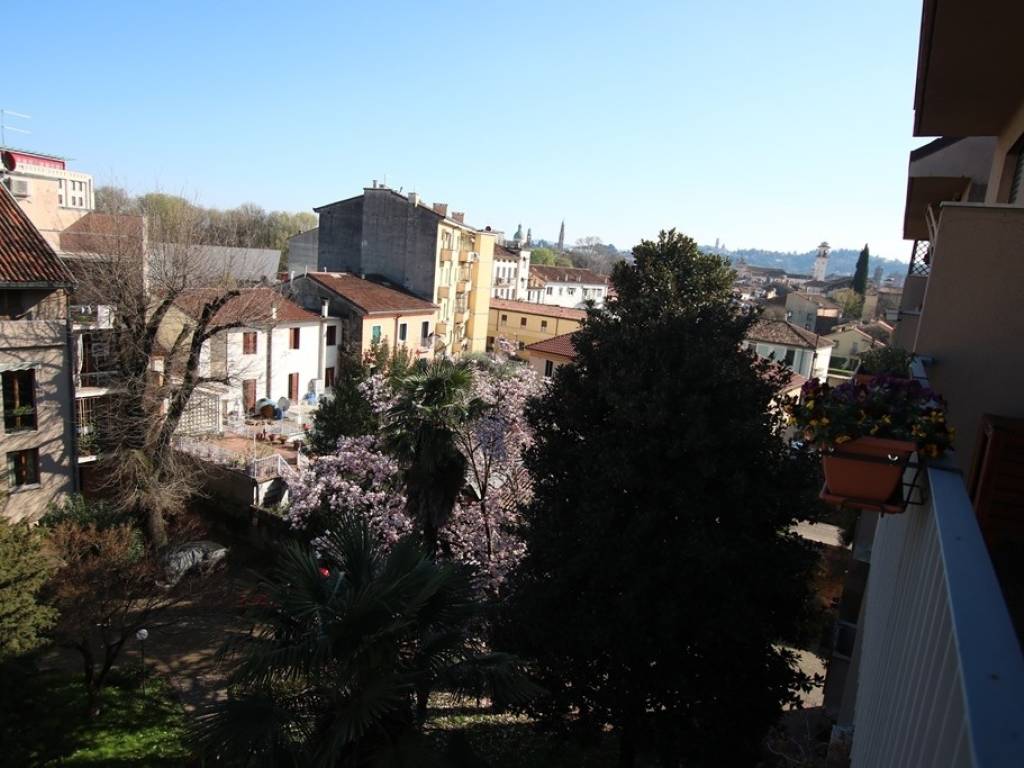 appartamento in affitto a Vicenza in zona San Bortolo/San Paolo