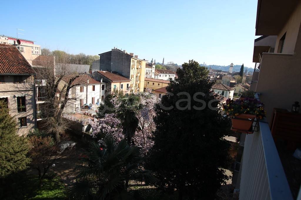 appartamento in affitto a Vicenza in zona San Bortolo/San Paolo