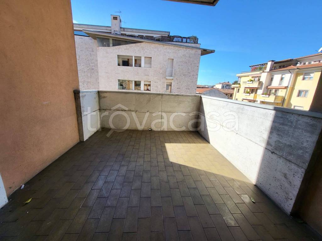 appartamento in affitto a Vicenza