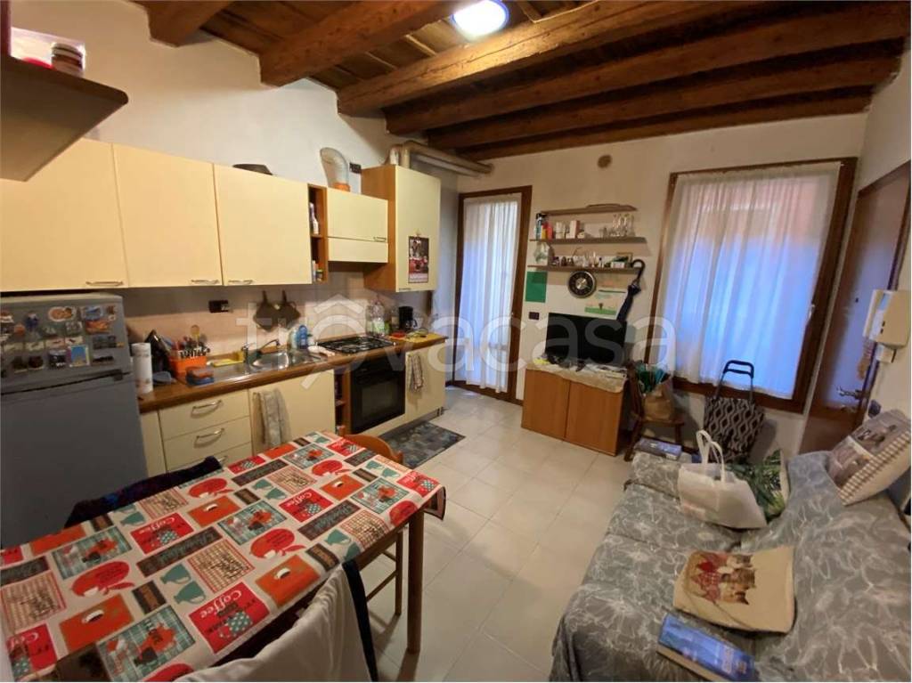 appartamento in affitto a Vicenza in zona Centro Storico