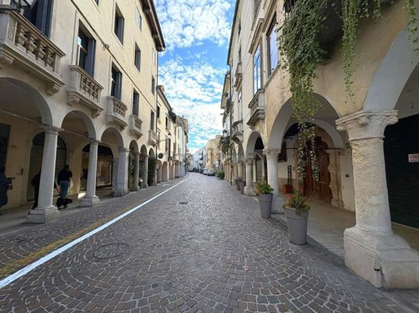 appartamento in affitto a Vicenza in zona Centro Storico