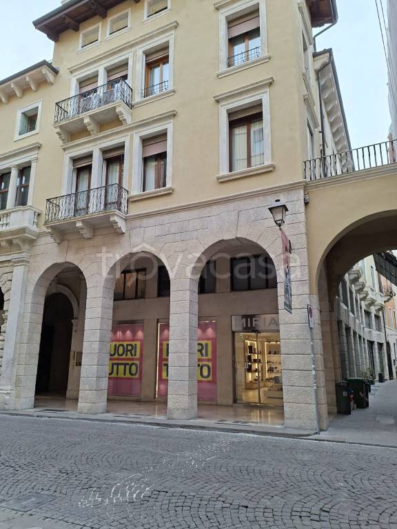 negozio in affitto a Vicenza in zona Centro Storico