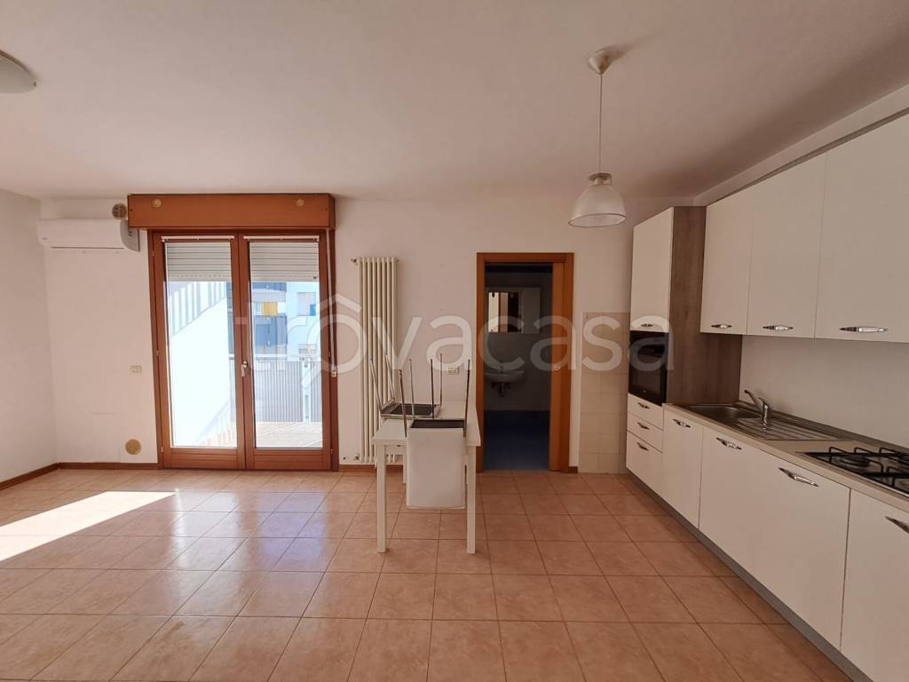 appartamento in affitto a Vicenza in zona San Bortolo/San Paolo