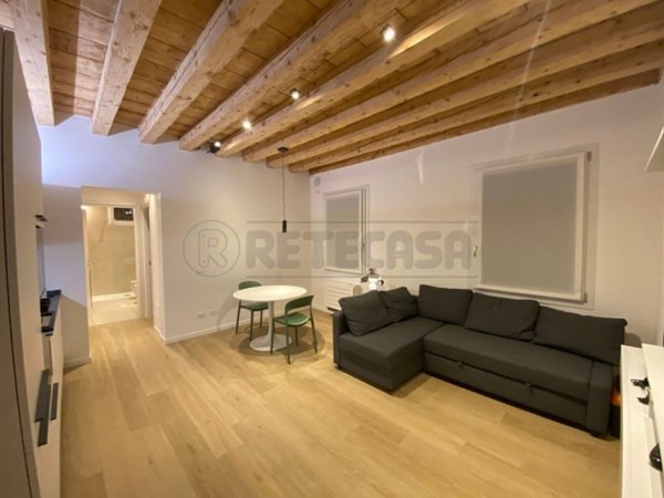 appartamento in affitto a Vicenza in zona Borgo Casale