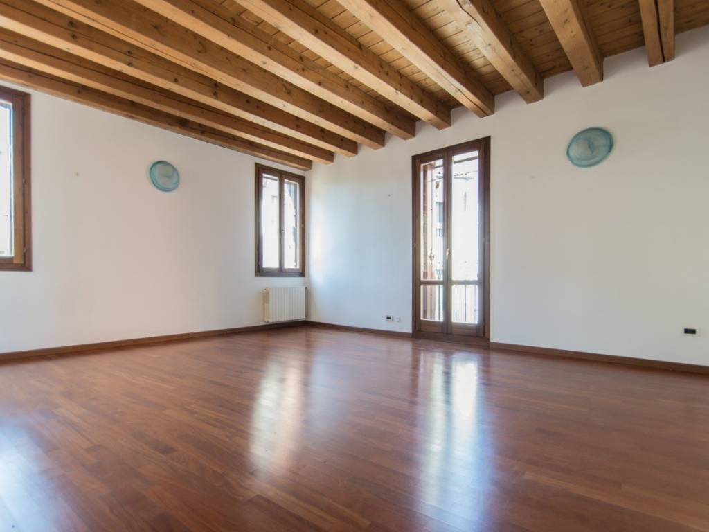 appartamento in affitto a Vicenza in zona Centro Storico