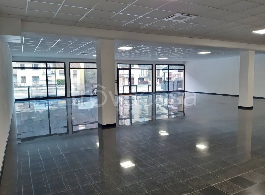 negozio in affitto a Vicenza in zona Ferrovieri