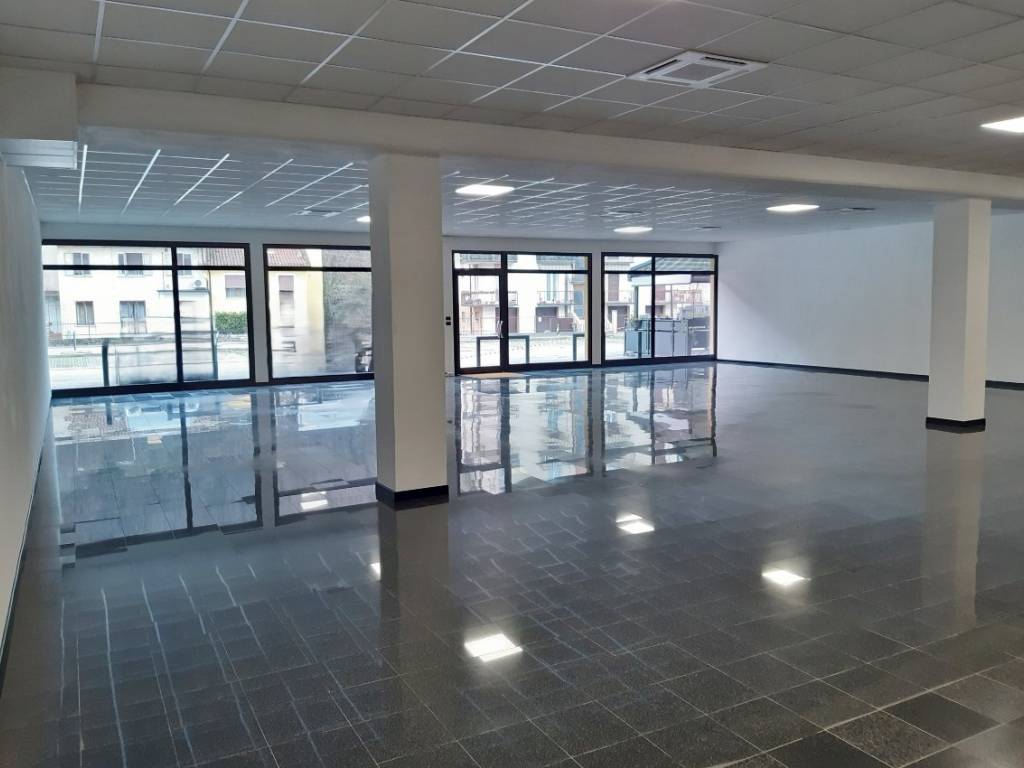 negozio in affitto a Vicenza in zona Monte Berico