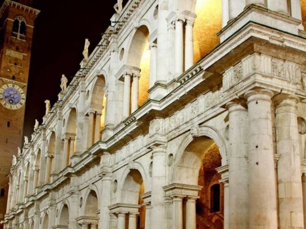 negozio in affitto a Vicenza in zona Centro Storico