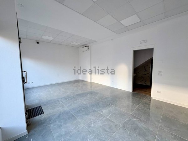 negozio in affitto a Vicenza in zona Borgo Casale