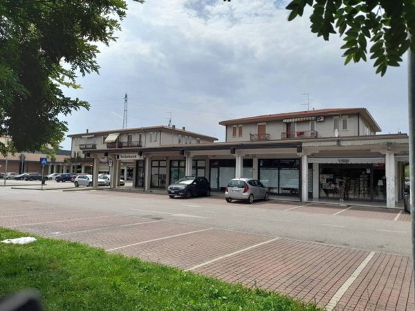 negozio in affitto a Vicenza in zona San Bortolo/San Paolo