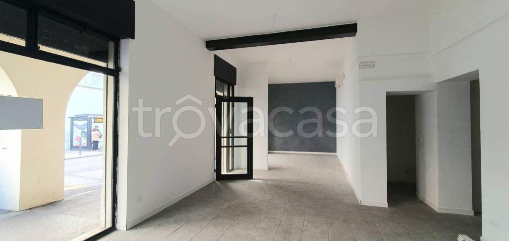 negozio in affitto a Vicenza in zona Centro Storico