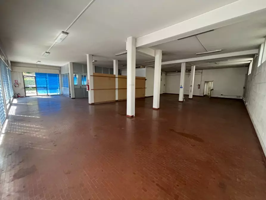 negozio in affitto a Vicenza in zona San Lazzaro/Pomari