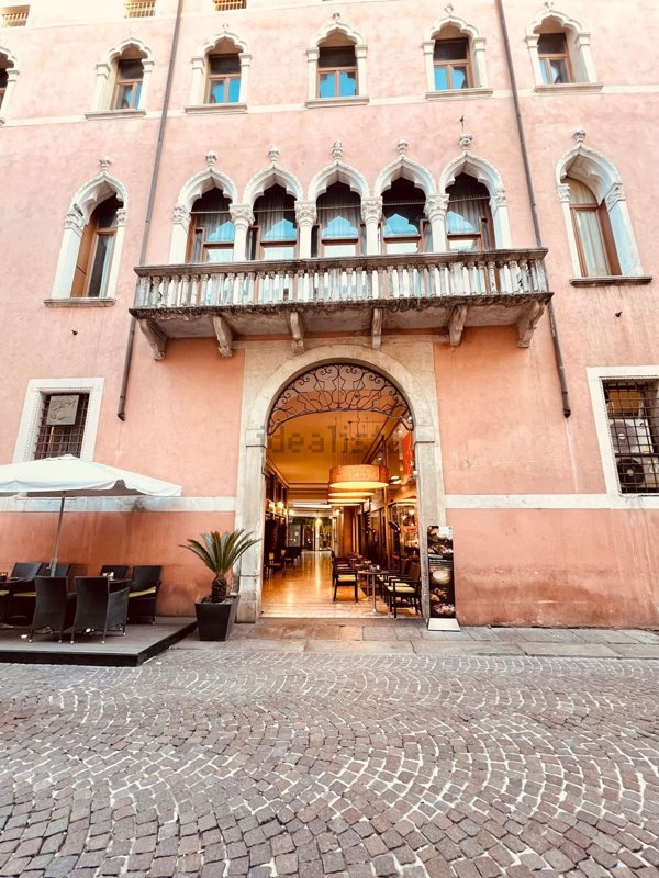 locale commerciale in affitto a Vicenza in zona Centro Storico