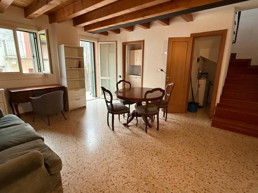 appartamento in affitto a Vicenza in zona Centro Storico