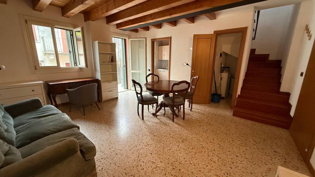 appartamento in affitto a Vicenza in zona Centro Storico