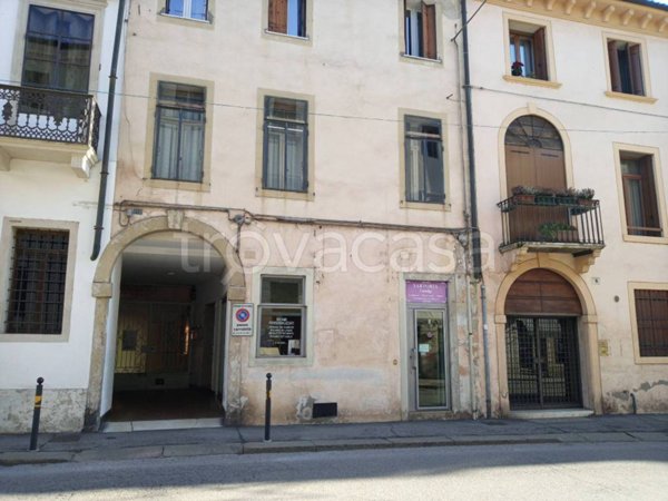 negozio in affitto a Vicenza in zona Centro Storico