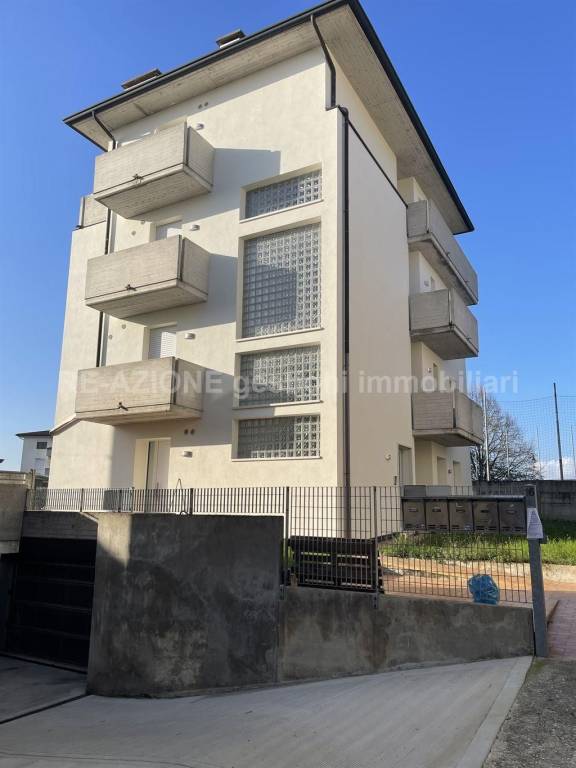 appartamento in affitto a Vicenza in zona Saviabona