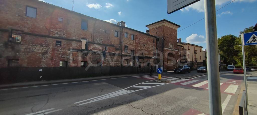 negozio in affitto a Vicenza in zona Centro Storico