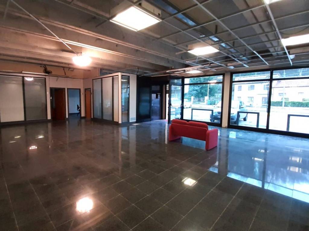 negozio in affitto a Vicenza in zona Monte Berico
