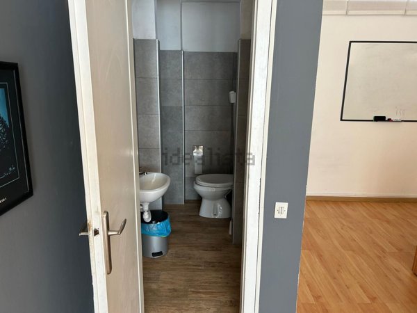 negozio in affitto a Vicenza in zona San Lazzaro/Pomari