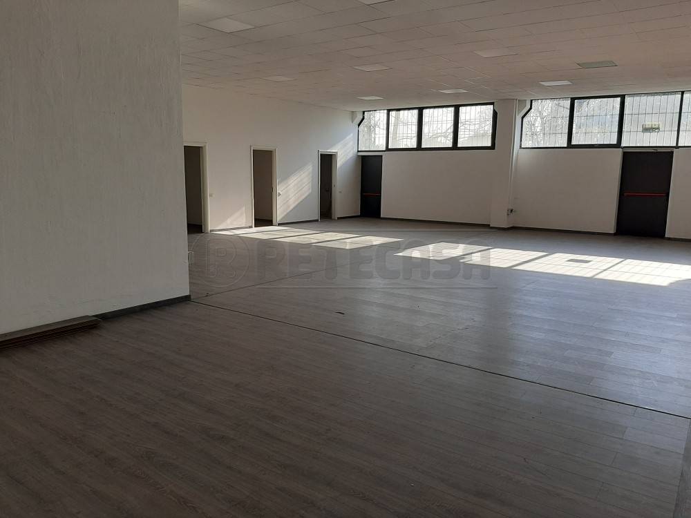negozio in affitto a Vicenza in zona Monte Berico
