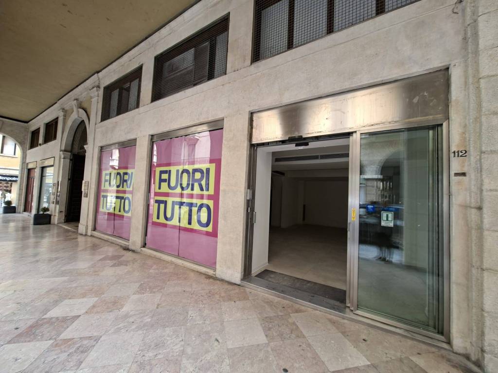 negozio in affitto a Vicenza in zona Centro Storico