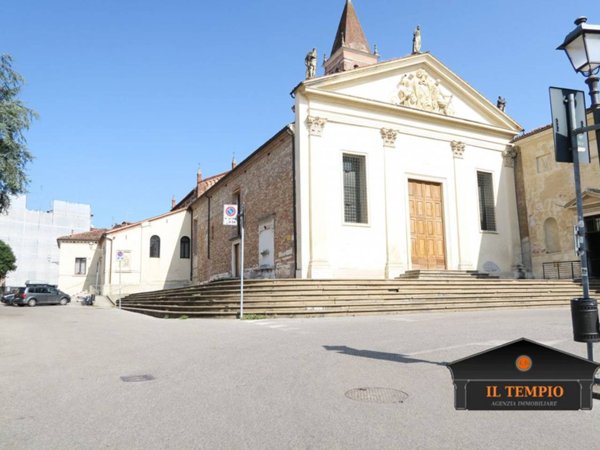 negozio in affitto a Vicenza in zona Borgo Berga