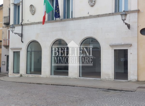 negozio in affitto a Vicenza in zona Centro Storico