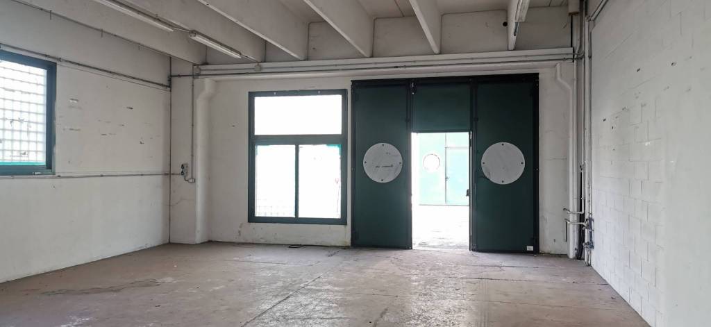 locale commerciale in affitto a Vicenza in zona Ferrovieri